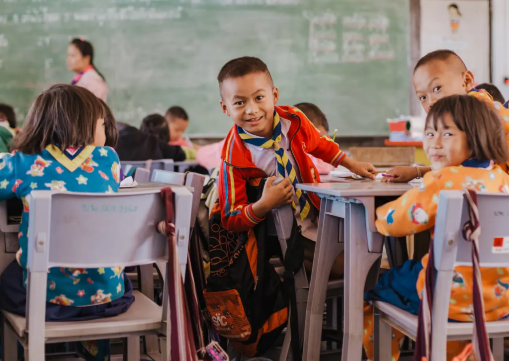 Smiling kids in classroom
